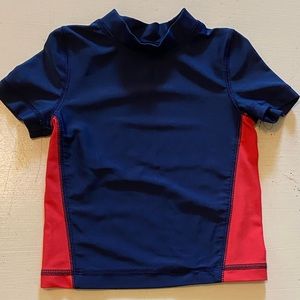 10 for $20!! Add 10 baby items to your bundle and save!! Rash guard circo brand